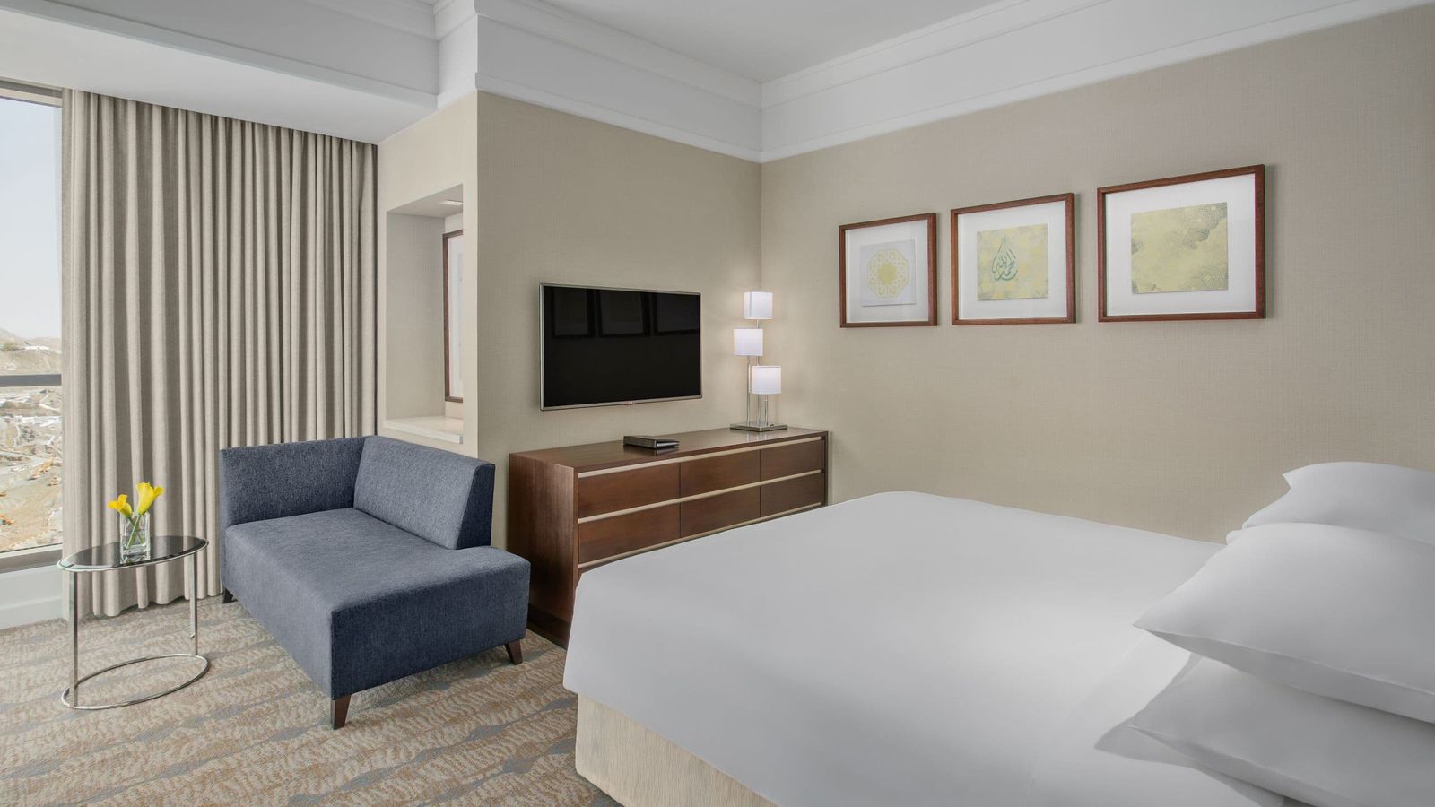 Deluxe Room room 1