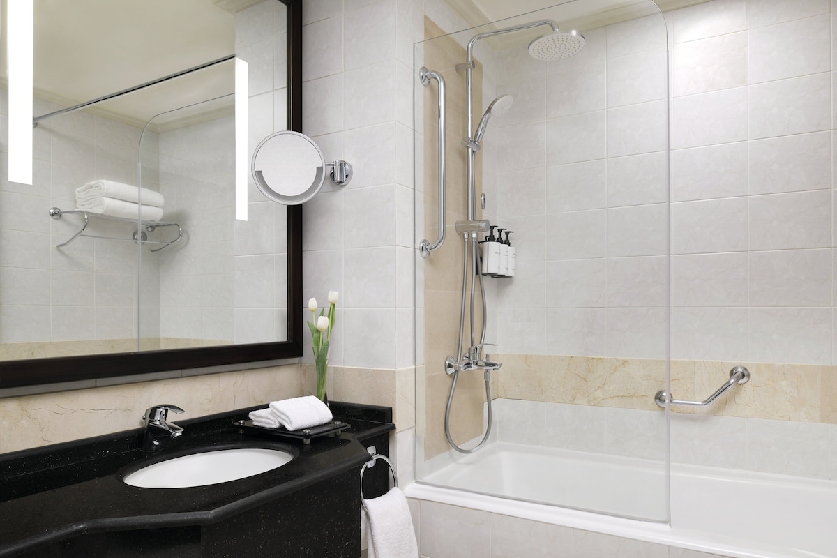 Triple Room room 1