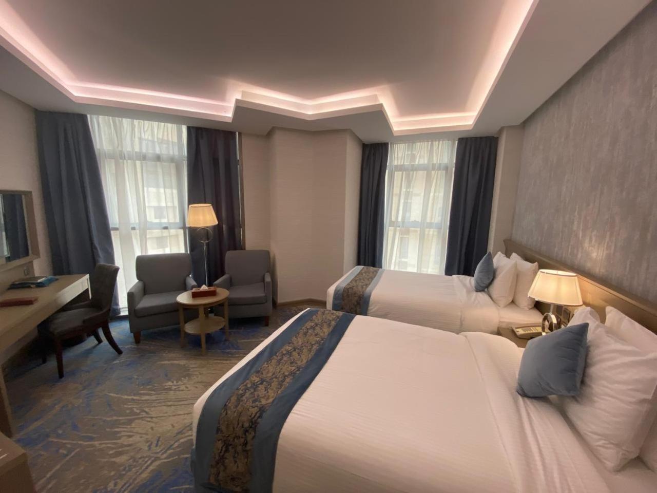 Deluxe Room room 1